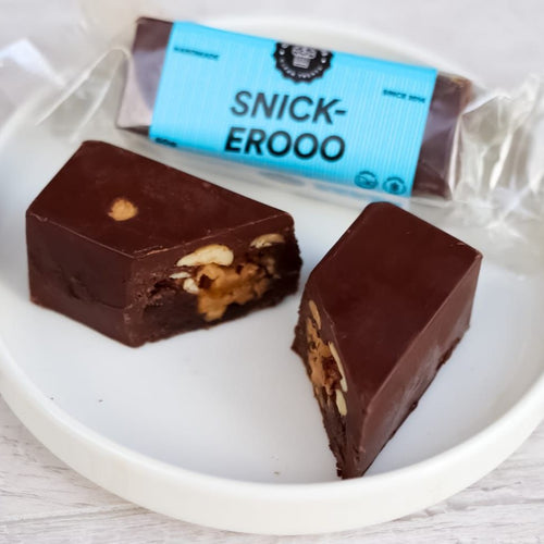 Snickerooo vegan chocolate bar 